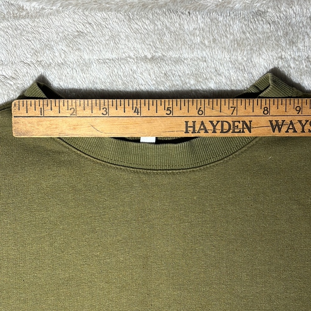 Divided H&M Sweater - Picture 5 of 6